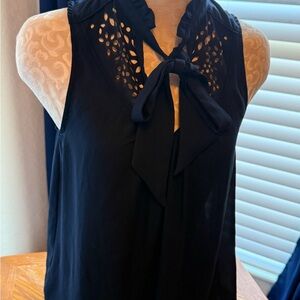 Chic Navy Sleeveless Blouse